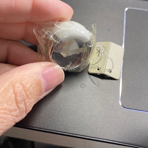 NWT Calvin Klein White Ellipse Ring - Picture 1 of 5